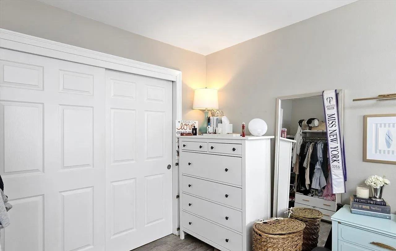 5061 Mission Blvd - Photo 6 of 24