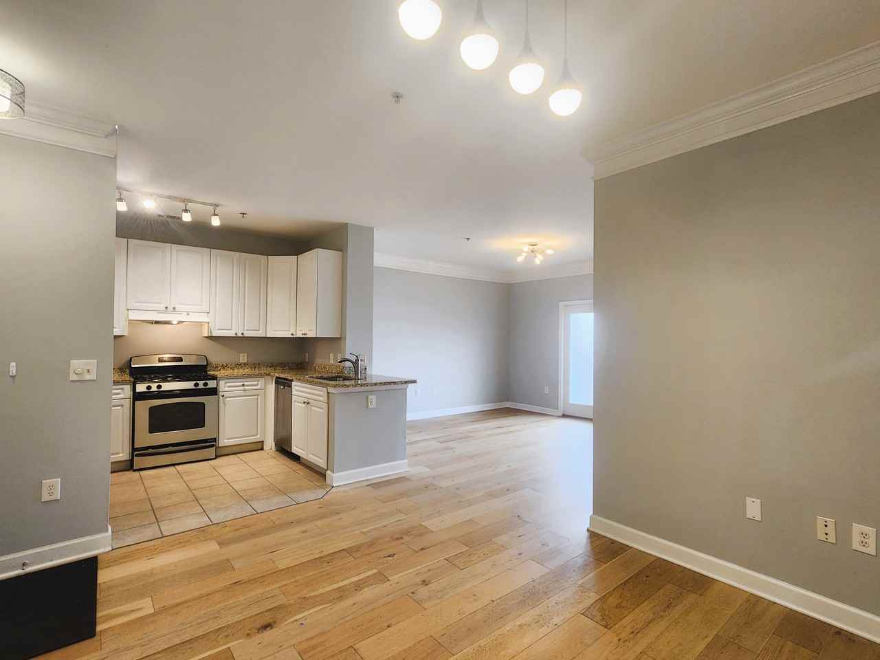 501 Hungerford Dr #145 - Photo 6 of 17