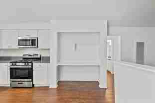 520 W Carrillo St - Photo 1 of 1