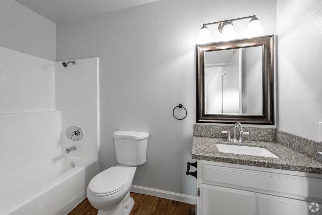 13106 Yorba Ave - Photo 5 of 15