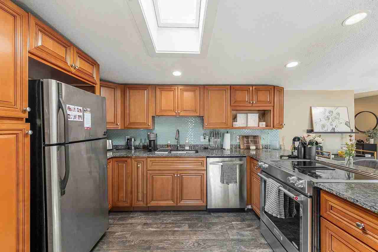 80 Fleet St #5-7 - Photo 2 of 13