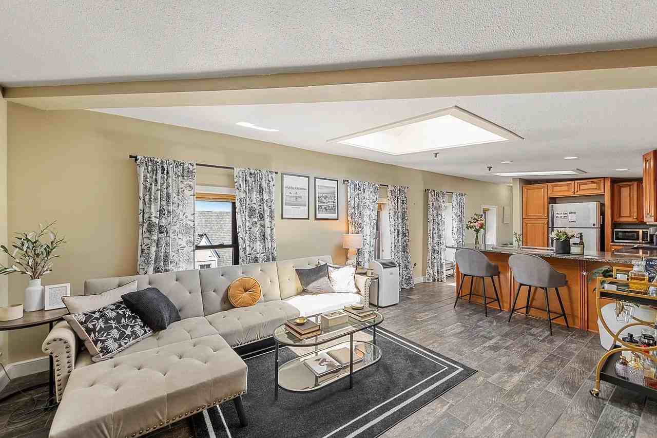 80 Fleet St #5-7 - Photo 7 of 13