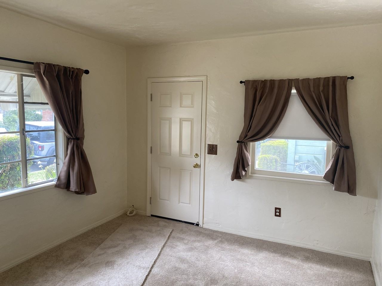 211 W Dexter St #NA - Photo 3 of 12