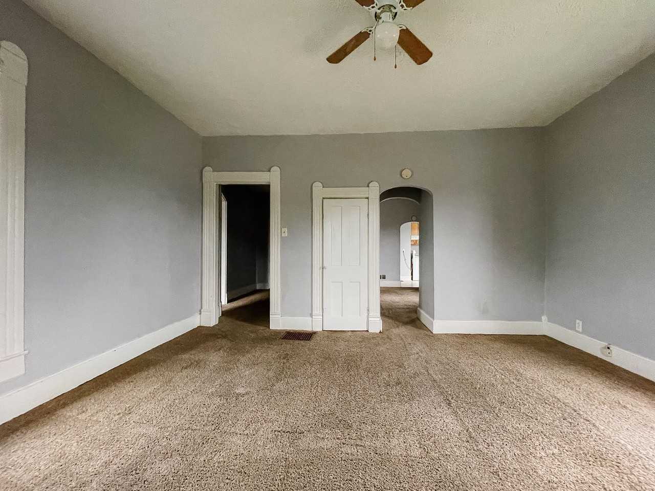 545 W State St #3 - Photo 5 of 22