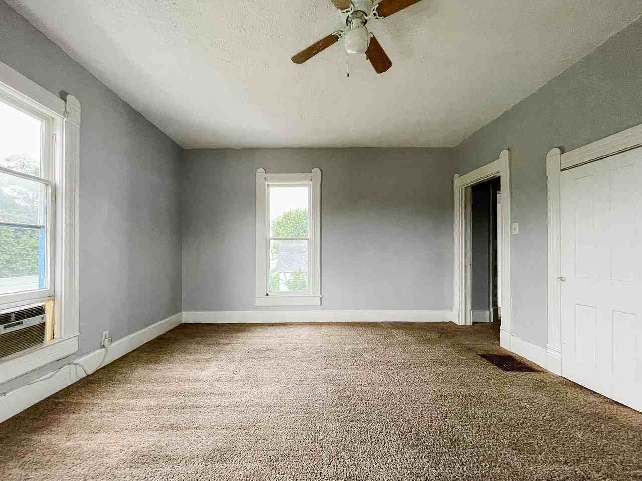 545 W State St #3 - Photo 4 of 22