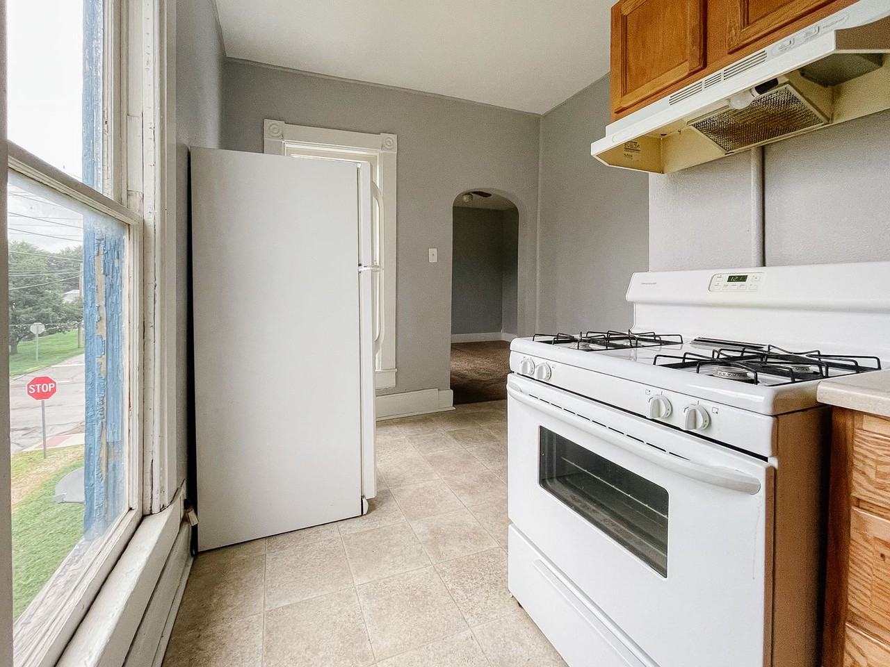 545 W State St #3 - Photo 7 of 22