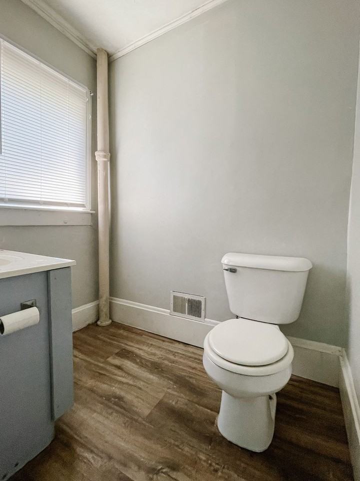 1242 Hunt St - Photo 7 of 20