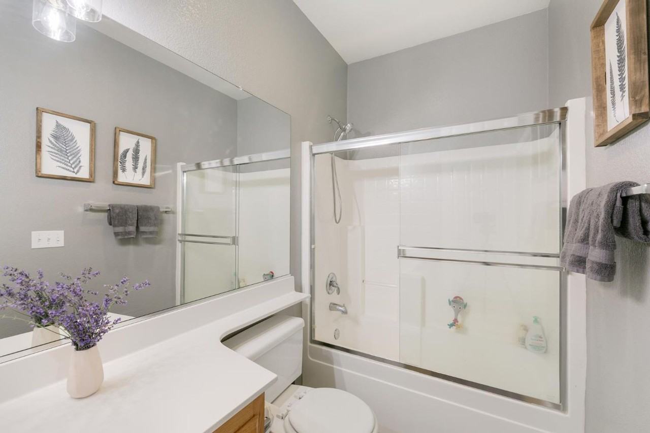 1536 Alicia Way - Photo 3 of 36