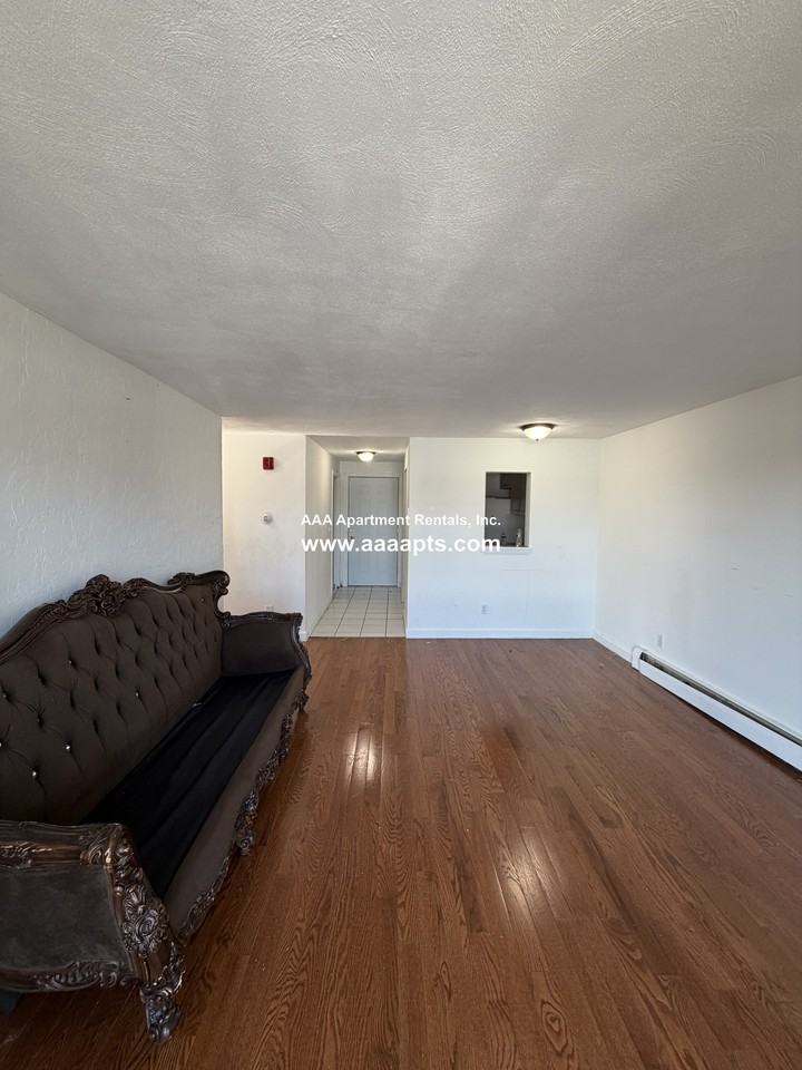 Park Ave #22 - Photo 6 of 16