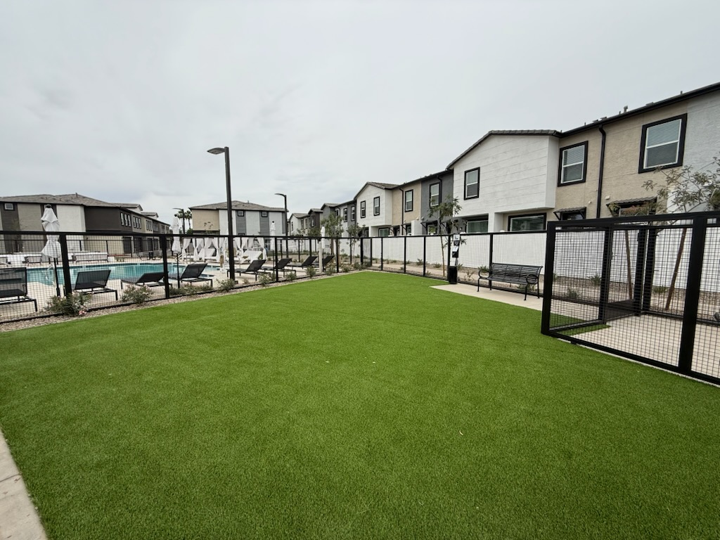 Zenn Skyview - Photo 2 of 25