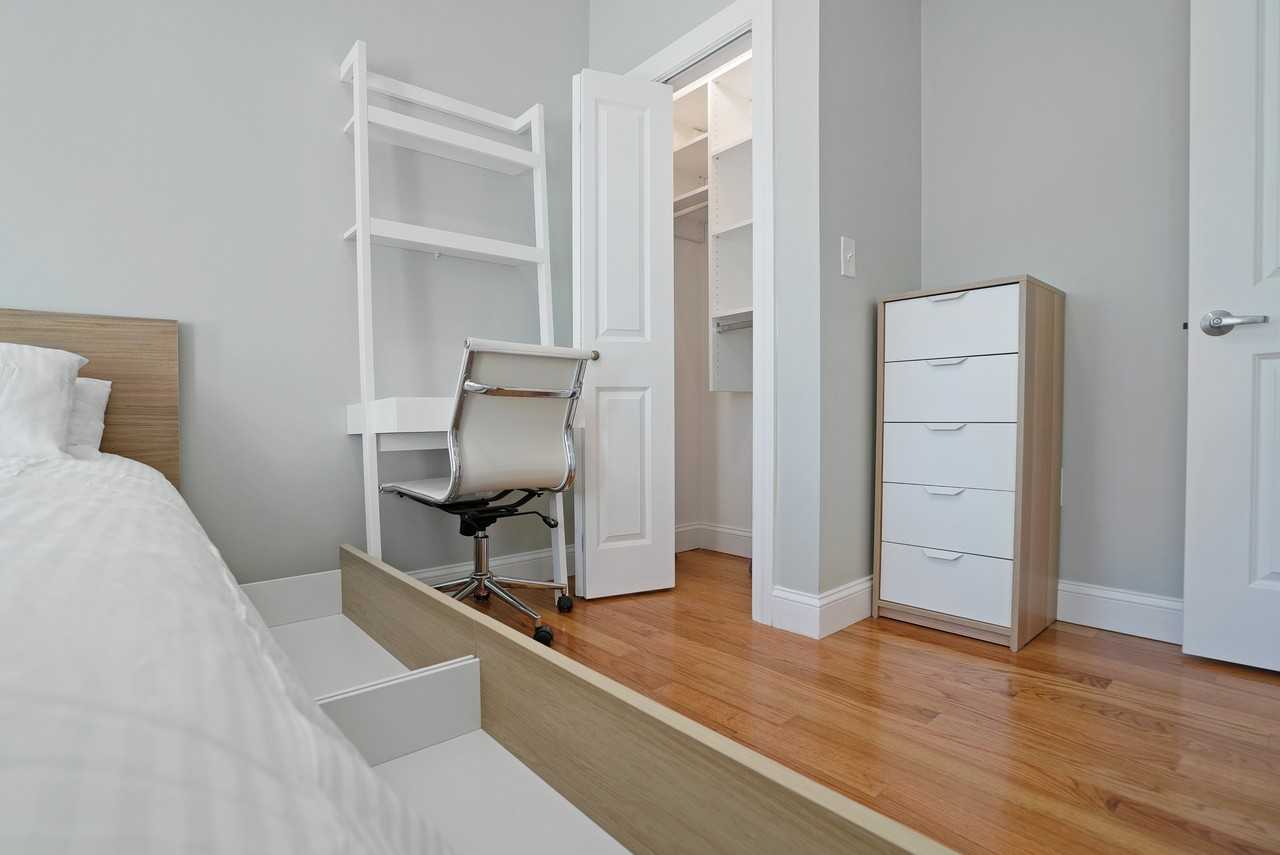 162 Cottage St #3A - Photo 4 of 23