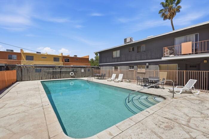 835 N Alvernon Way #110 - Photo 7 of 7