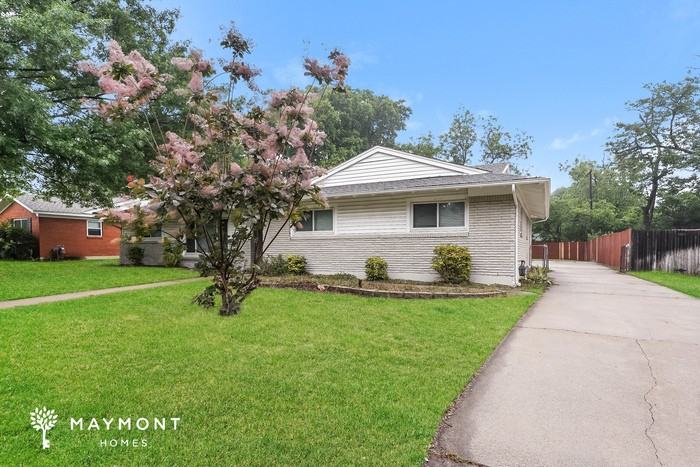 3556 Wosley Dr - Photo 4 of 14
