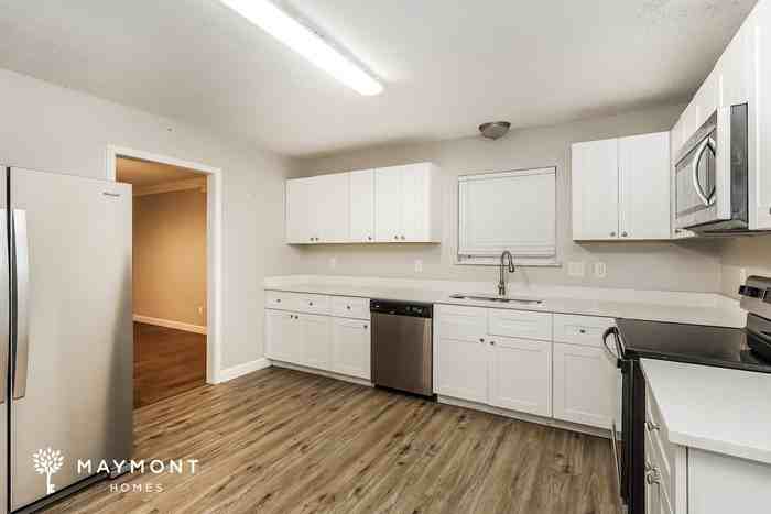 3556 Wosley Dr - Photo 7 of 14