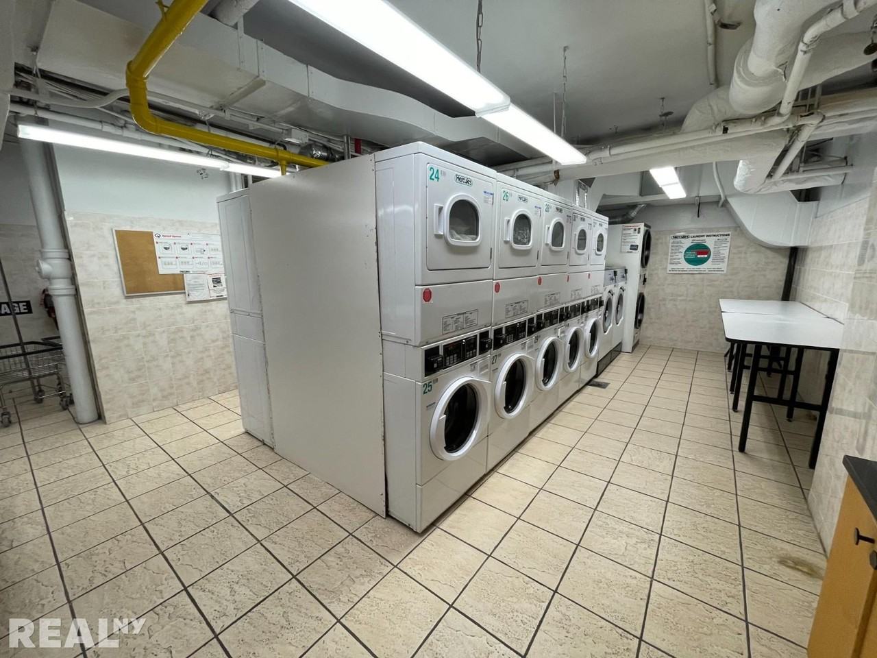 8th Ave #4L - Photo 5 of 7