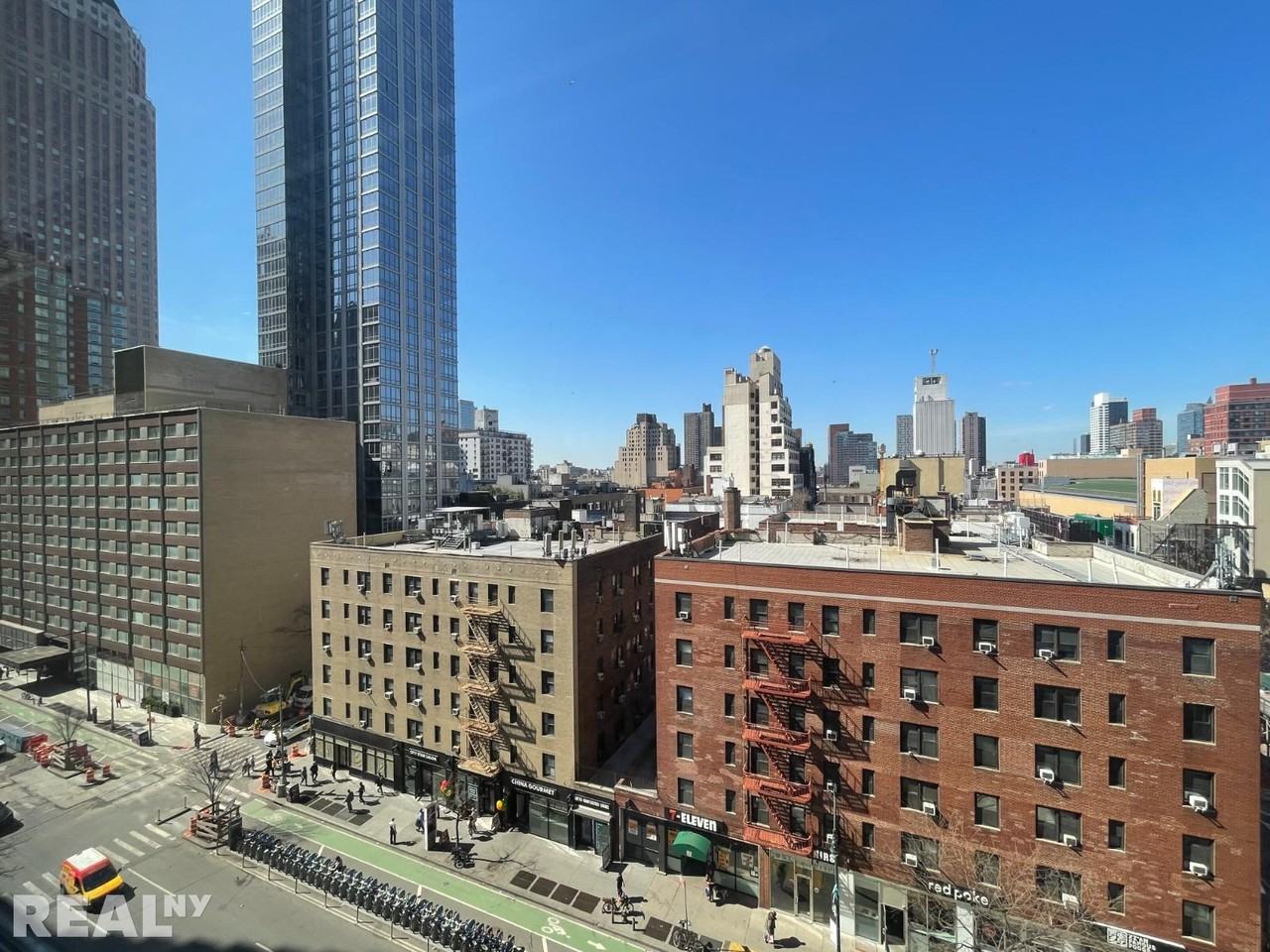 8th Ave #4L - Photo 7 of 7