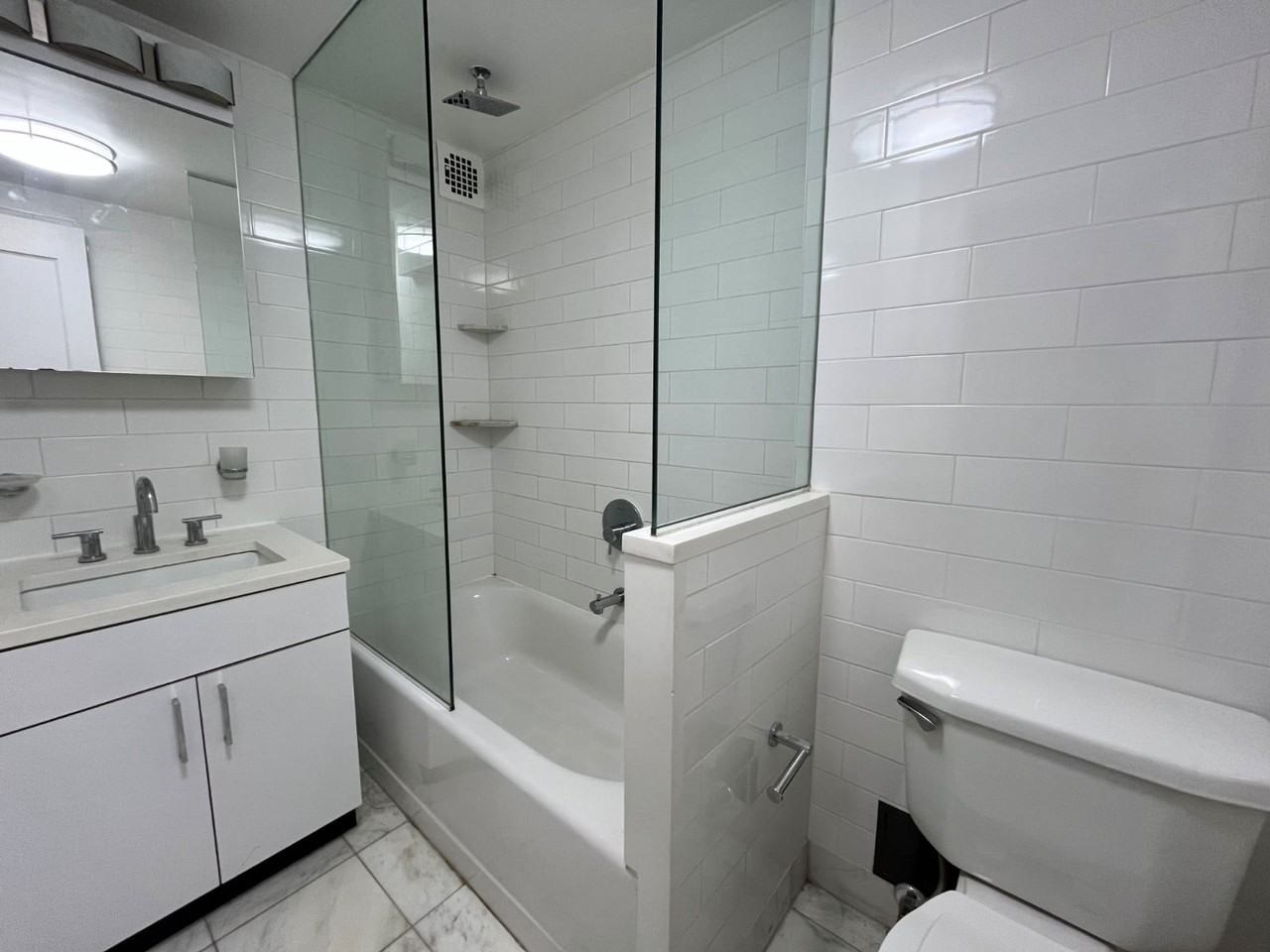 E 38th St #11D - Photo 6 of 8
