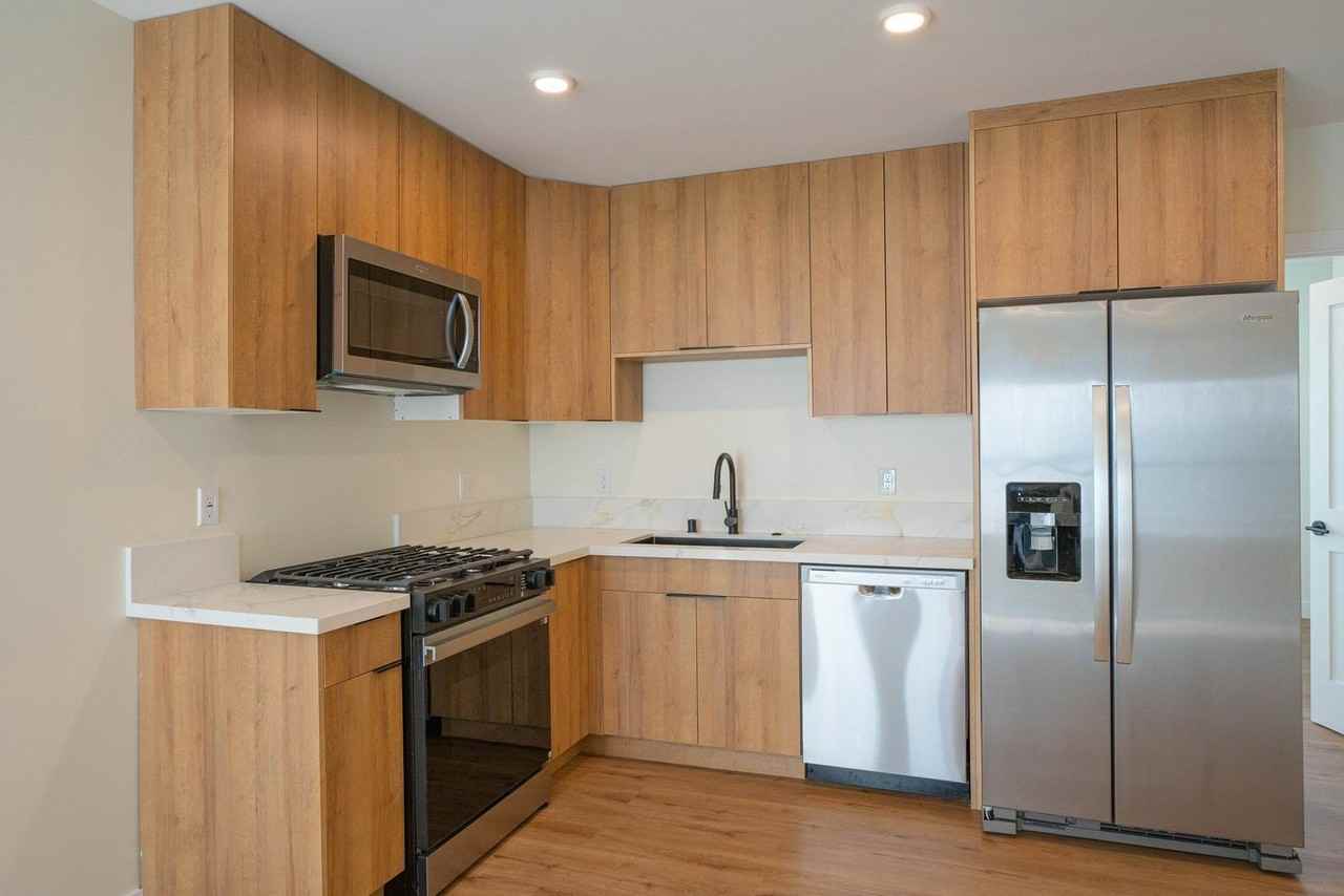 1038 S Westmoreland Ave #1