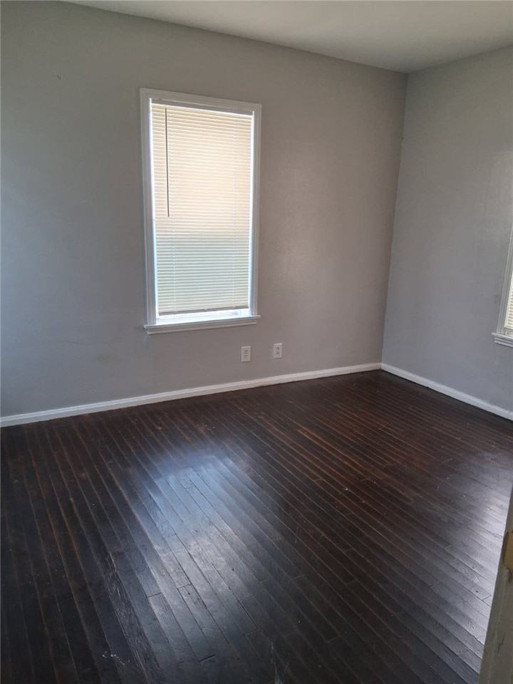 2333 Riggan St - Photo 5 of 12
