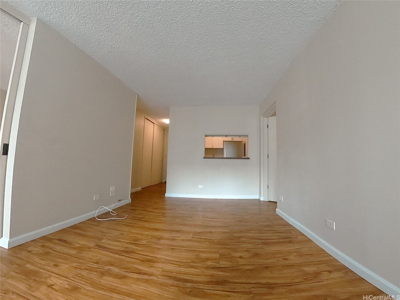 1617 Kapiolani Blvd #1105 - Photo 4 of 12