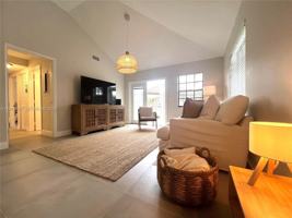 featured image of 13473 Fountain View Blvd #1