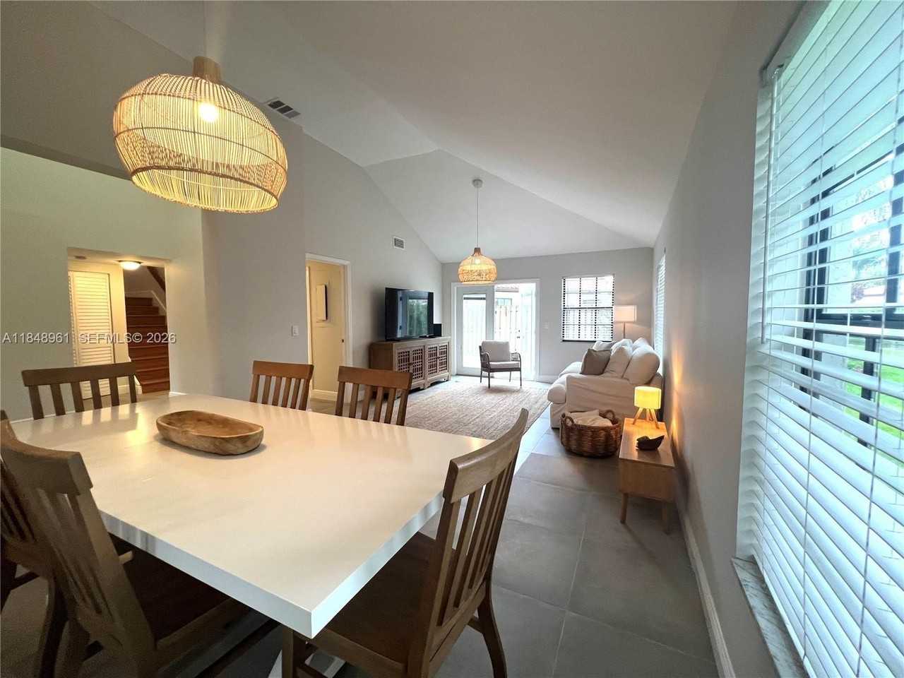 13473 Fountain View Blvd #1 - Photo 7 of 31