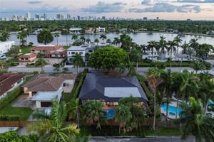 featured image of 1141 N Northlake Dr