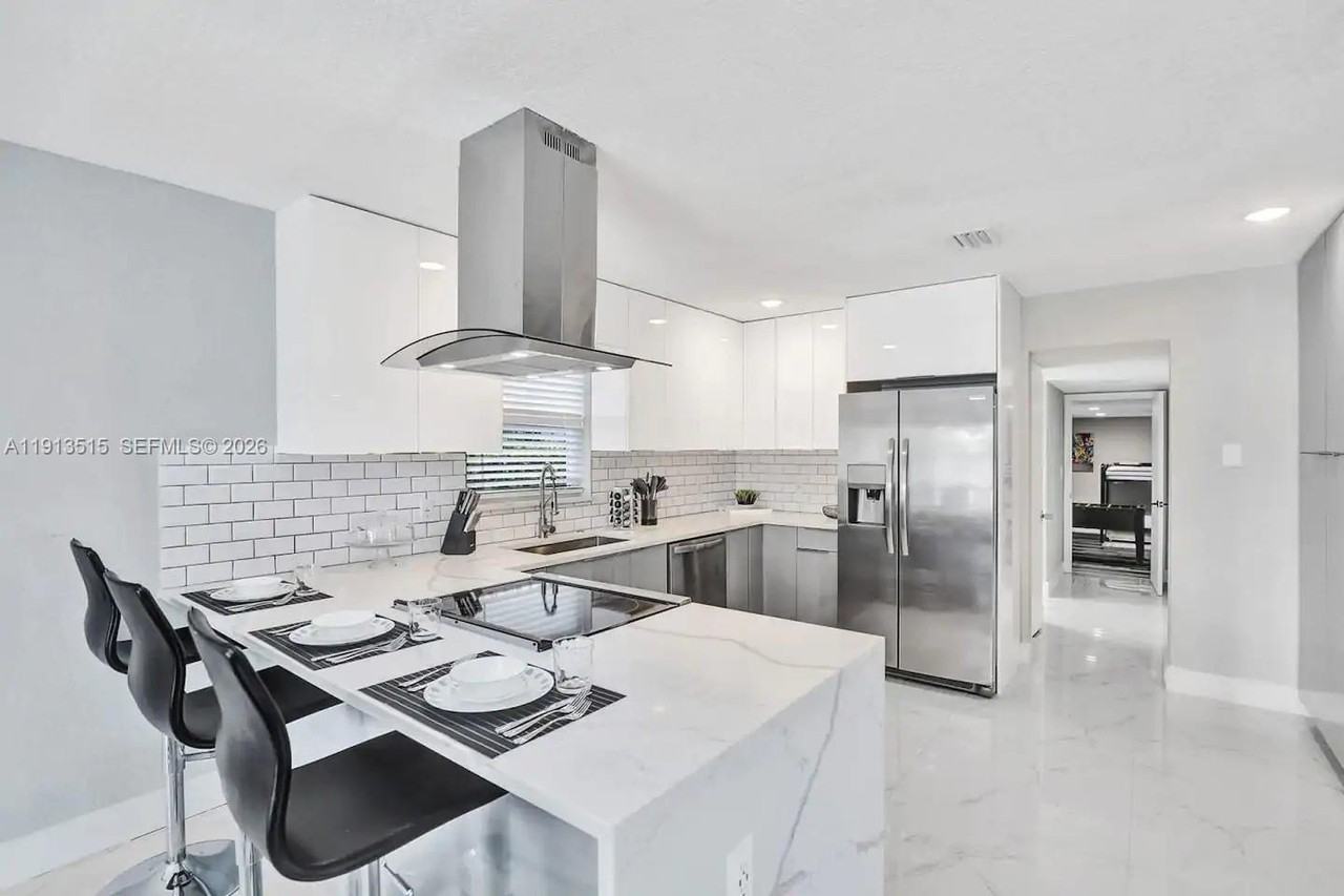 1241 Hollywood Blvd - Photo 3 of 50