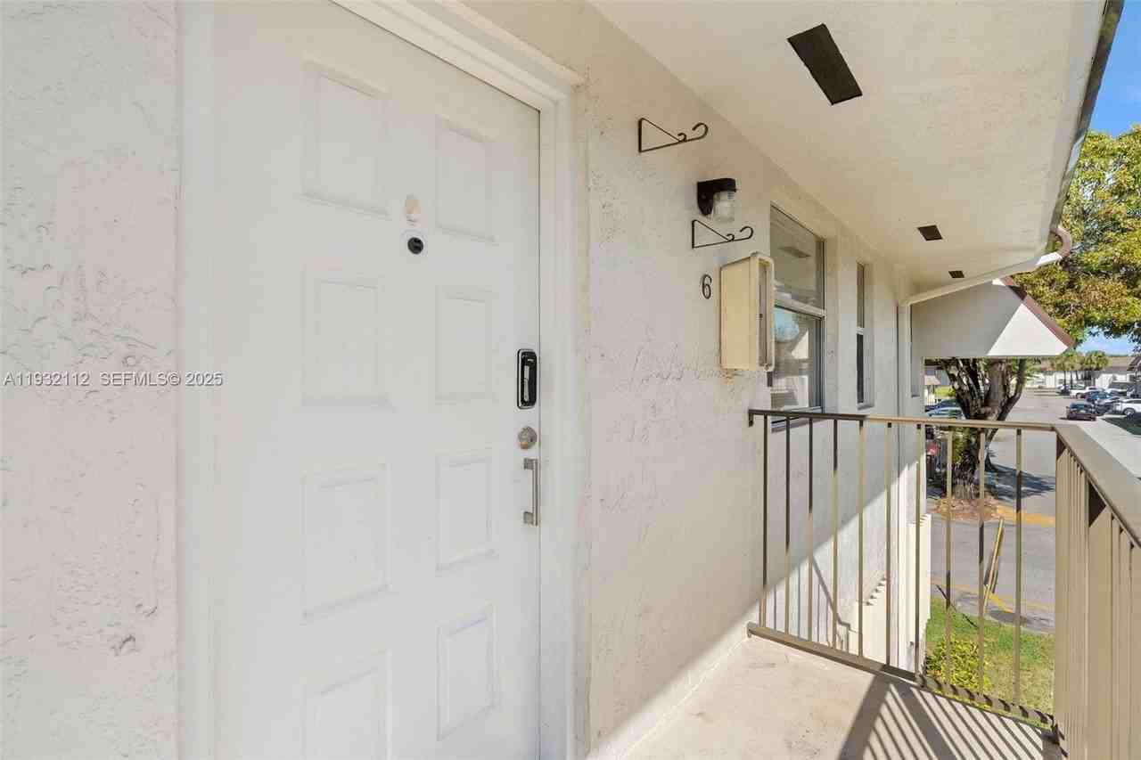 7111 Sw 129th Ave #6 - Photo 2 of 23