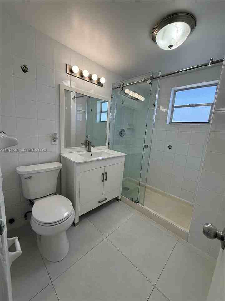 20 Sw 108th Ave #7F - Photo 5 of 14