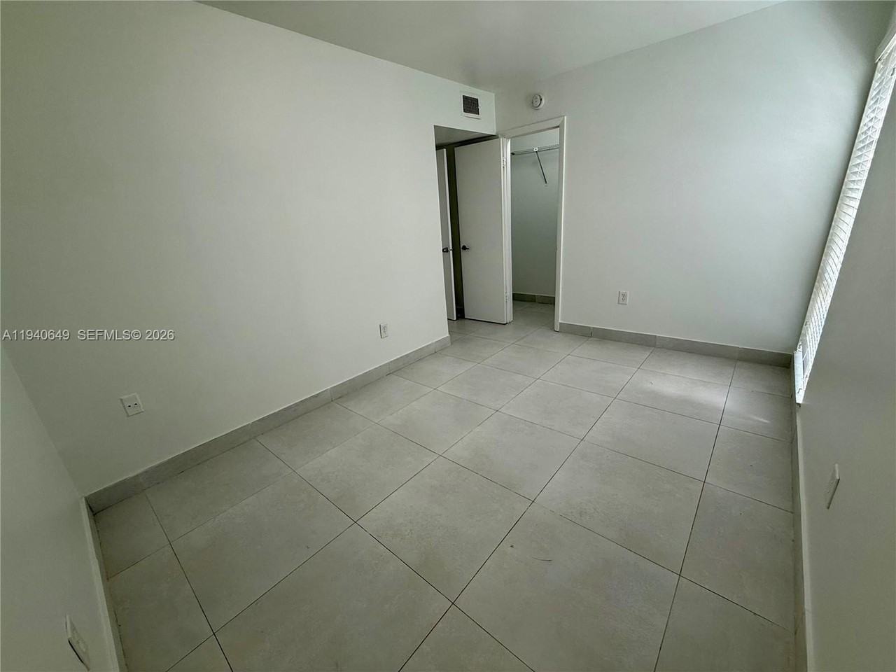 20 Sw 108th Ave #7F - Photo 6 of 14