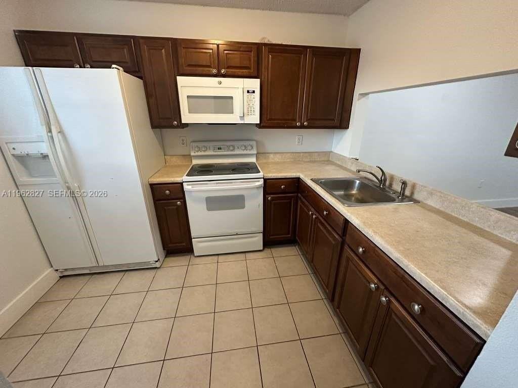 144 Nw 91st Ave - Photo 7 of 29