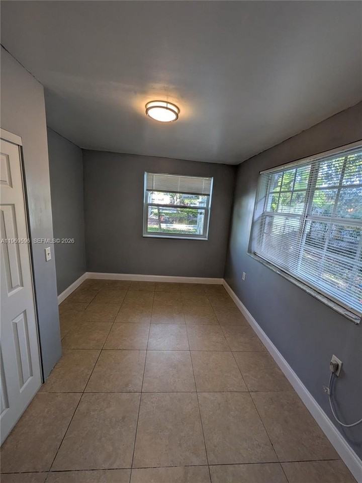 5820 Nw 14th Ct #1 - Photo 5 of 15