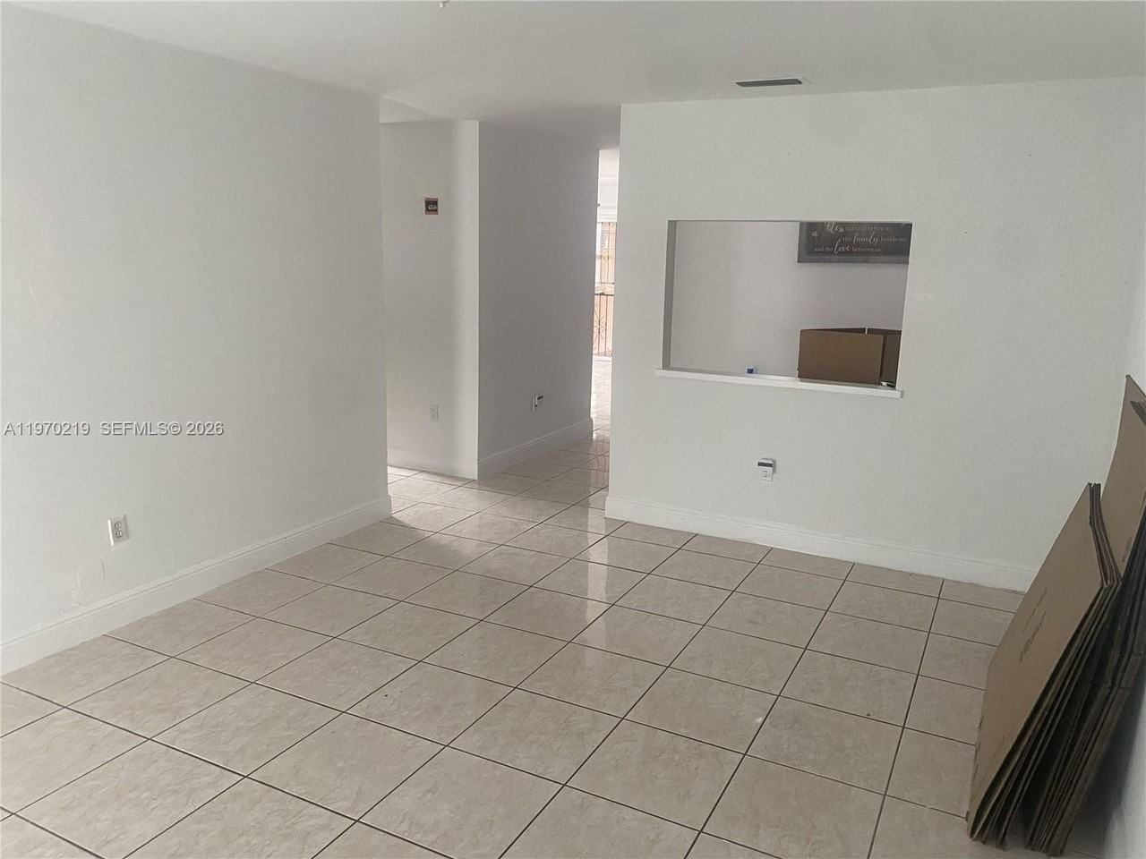 3251 Sw 67th Ave - Photo 6 of 39