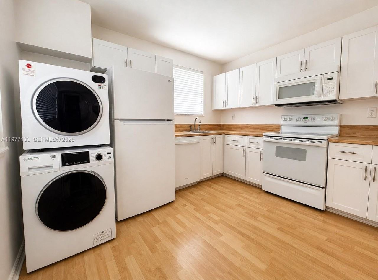 11216 Sw 12th St #203 - Photo 2 of 14