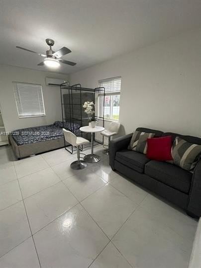 625 S 20th Ave #8 - Photo 2 of 8