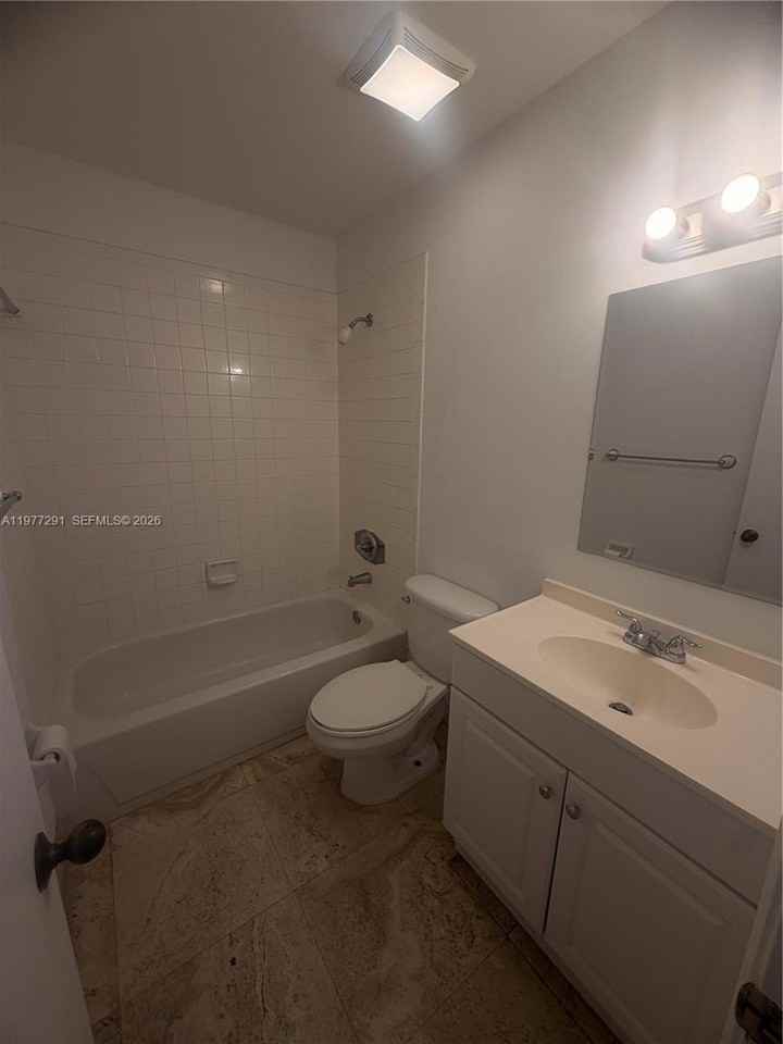 8811 Sw 123rd Ct #203-1 - Photo 6 of 27