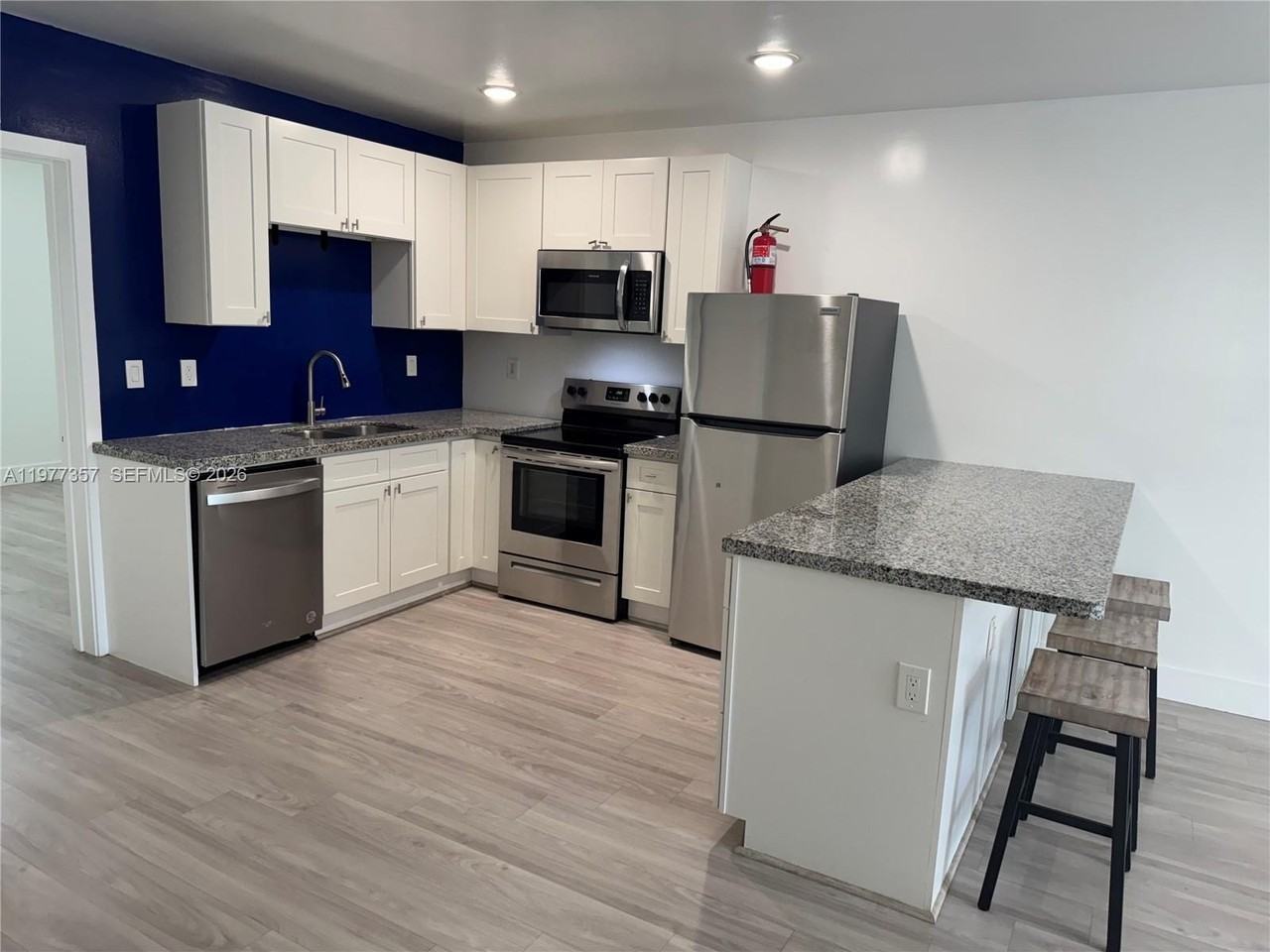 526 Nw 6th St #A - Photo 7 of 21