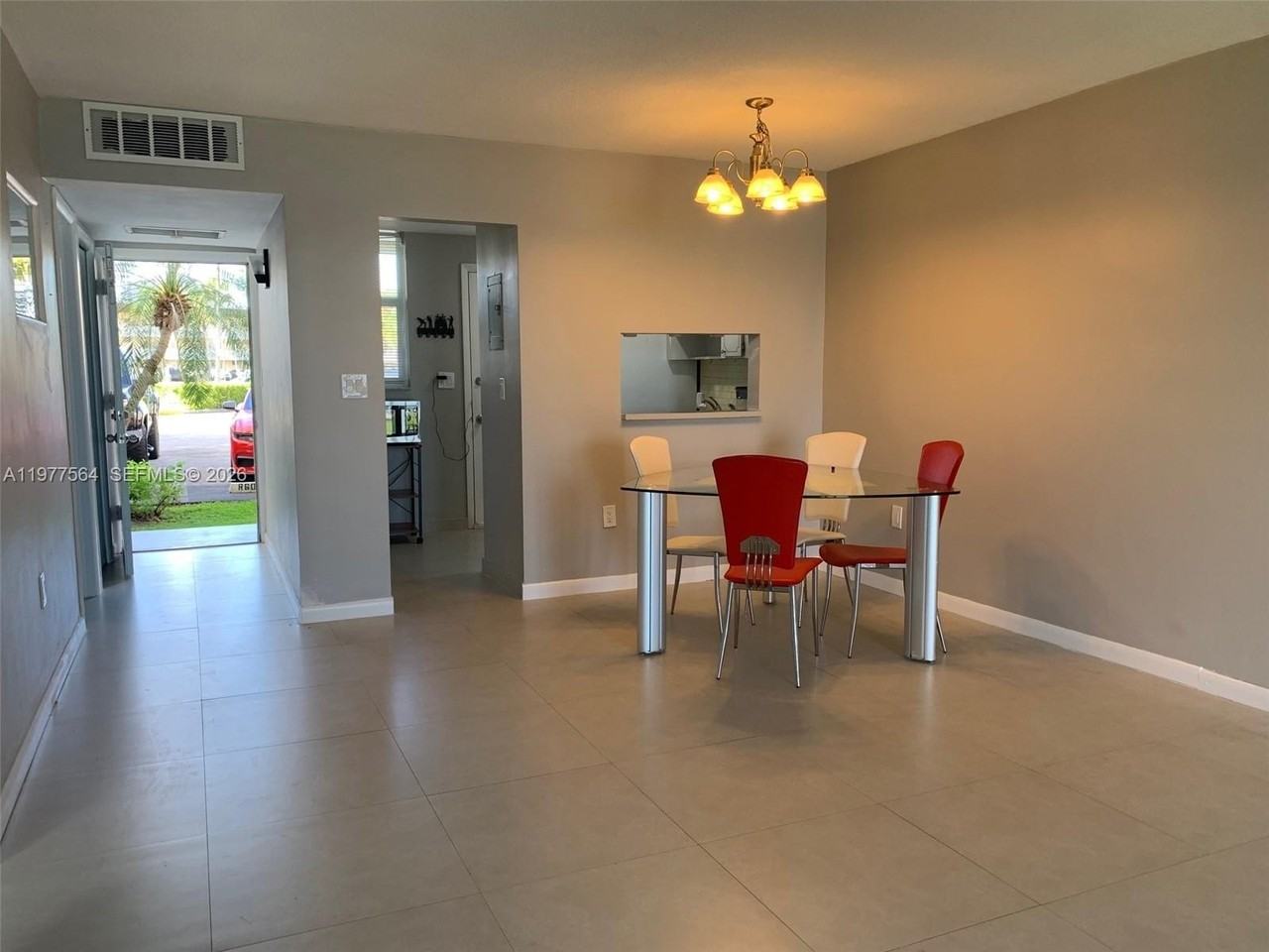 3010 Marcos Dr #R105 - Photo 5 of 28