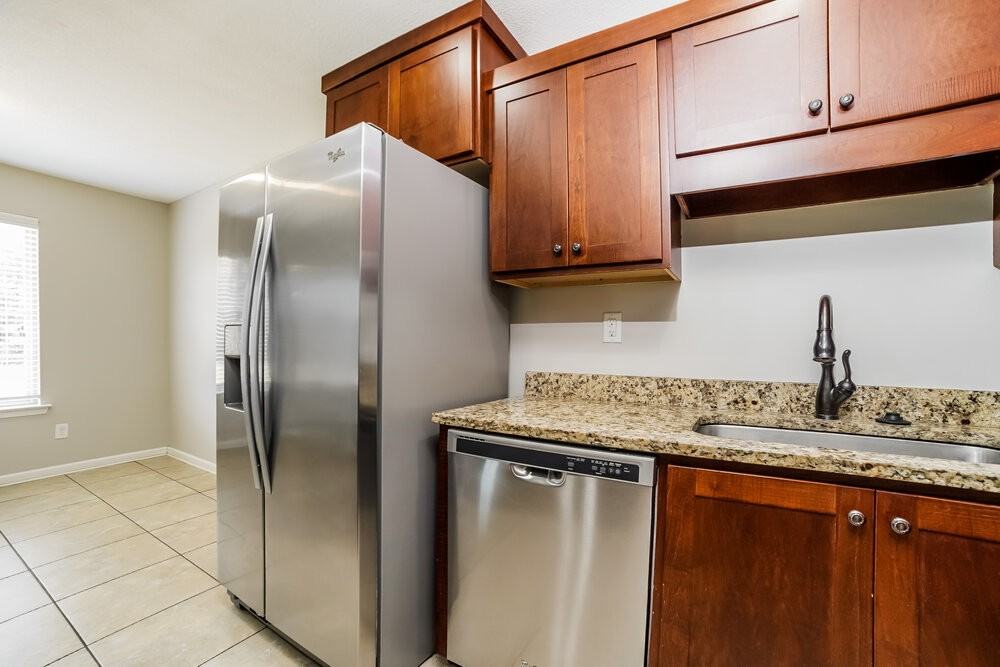 4721 Shinault Ln - Photo 6 of 17