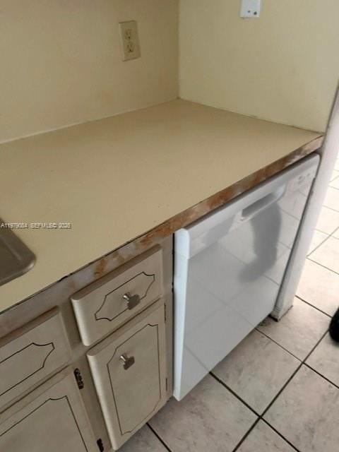 2430 Ne 135th St #102 - Photo 7 of 34