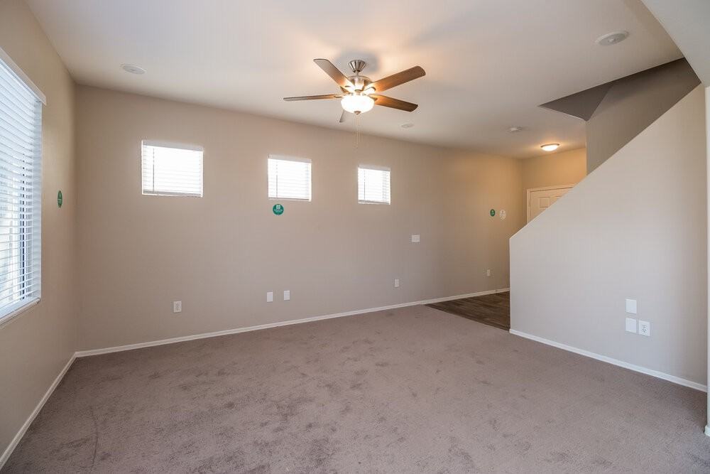 1306 S 119th Dr - Photo 2 of 14