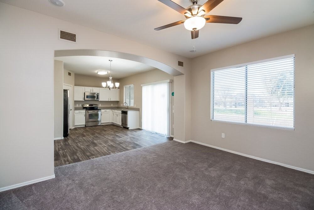 1306 S 119th Dr - Photo 4 of 14