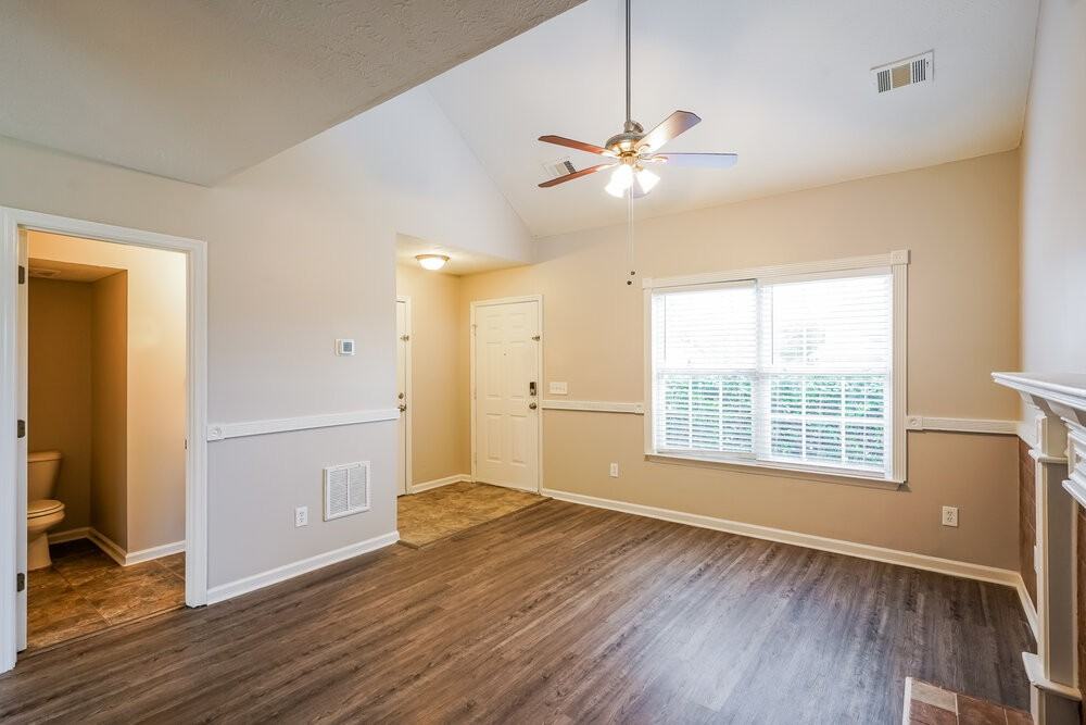 1825 Lakewood Village Dr - Photo 5 of 20