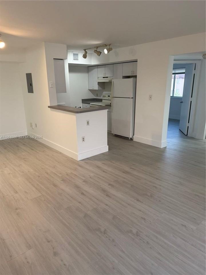 15231 Sw 80th St #615 - Photo 6 of 11