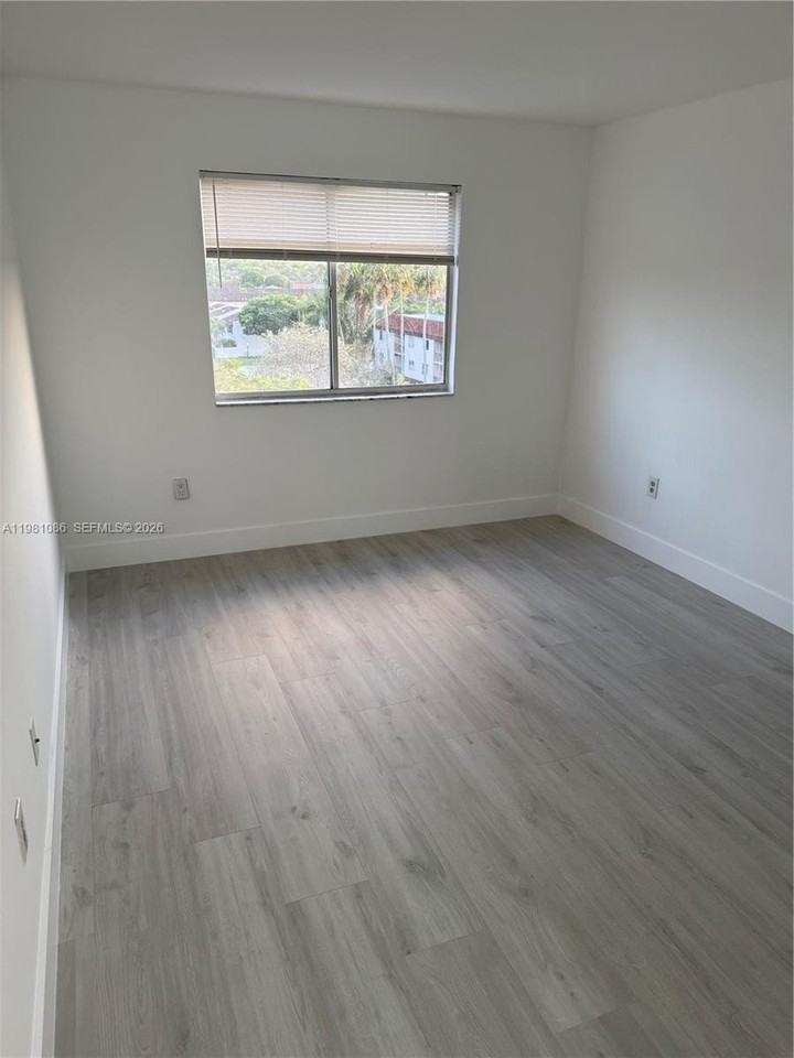 15231 Sw 80th St #615 - Photo 7 of 11