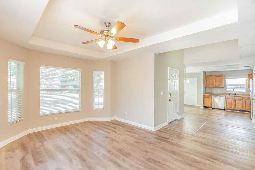 674 15th Ave S - Photo 3 of 16