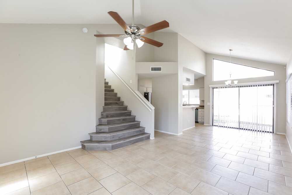 18421 N 44th Pl - Photo 6 of 17