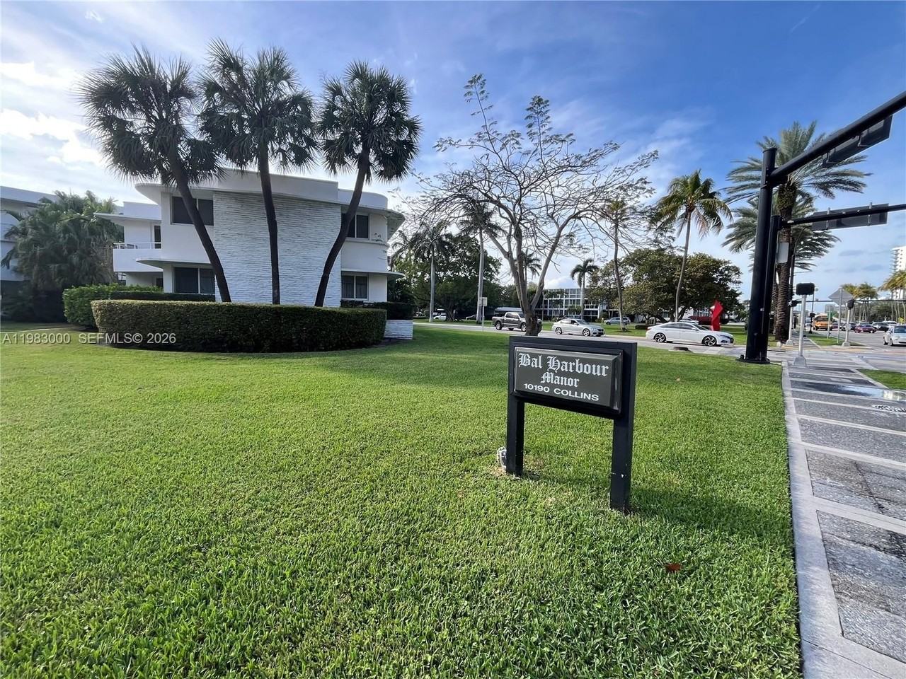 10190 Collins Ave #106 - Photo 2 of 21