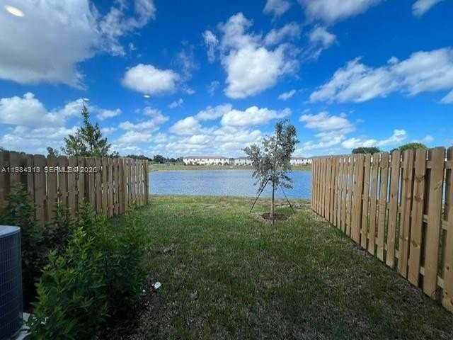 2377 Nw 122nd Ter #2377 - Photo 3 of 23